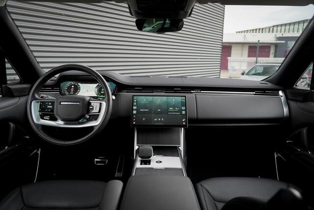 Land Rover RANGE ROVER 3.0 P460e HSE PHEV / Batumi Gold / Towing Pack / Pano / NL Auto / 4Wiel sturing