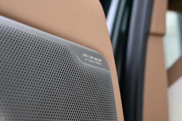 Land Rover RANGE ROVER 3.0 P550e SV PHEV