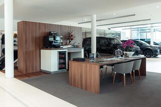 land-rover-range-rover-p460e-hse-ph