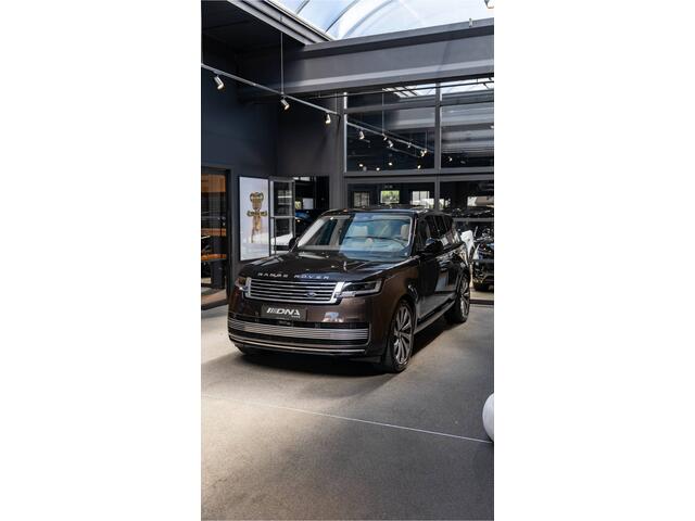 Land Rover RANGE ROVER SV P550e SV 23" Meridian Surround SV P550e PHEV