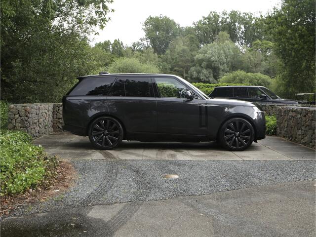 Land Rover RANGE ROVER P550e SVAutobiography Black