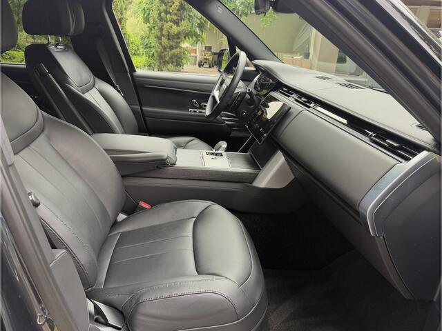 Land Rover RANGE ROVER P550e SVAutobiography Black