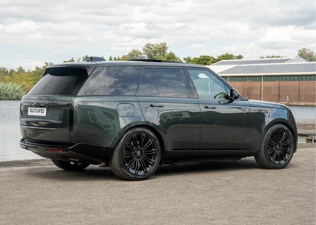 Land Rover RANGE ROVER P550e Autobiography | VERWACHT | Belgravia Green Metallic | Cognac leder | Shadow Pack | 23" inch |