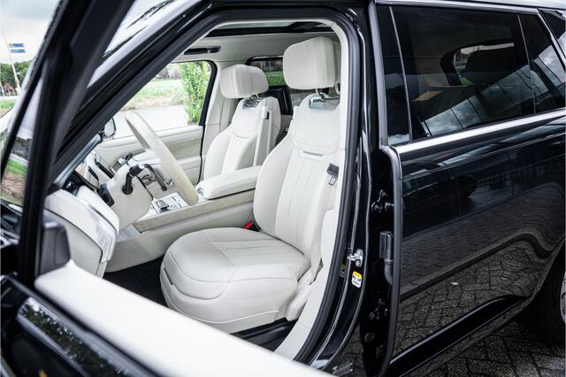 Land Rover RANGE ROVER 4.4 P615 LWB SV ** Tailgate Event Suite ** Business Class Comfo ** Gloss White Ceramic