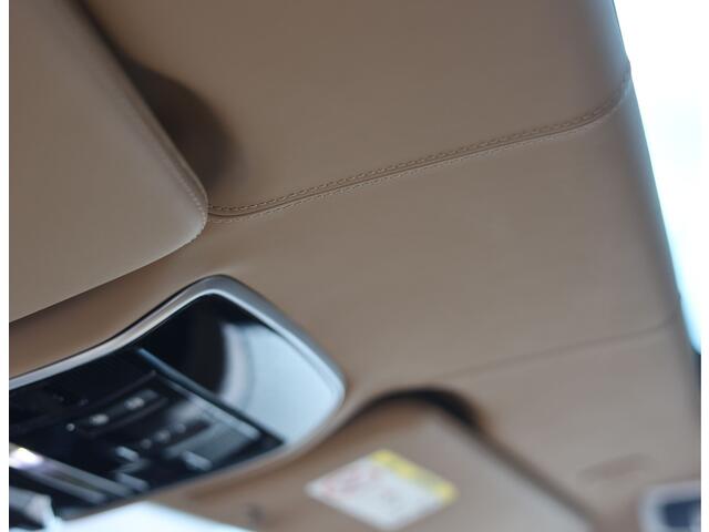 Land Rover RANGE ROVER P550e Autobiography | SVO Bespoke Interior - Meridian Signature