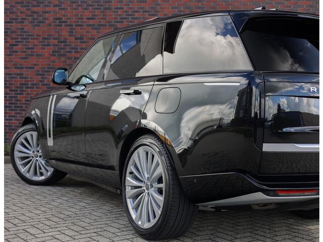Land Rover RANGE ROVER P550e Autobiography | SVO Bespoke Interior - Meridian Signature