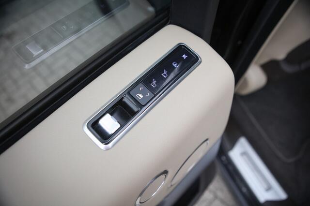 Land Rover RANGE ROVER D300 HSE | Pano | HUD | Memory |