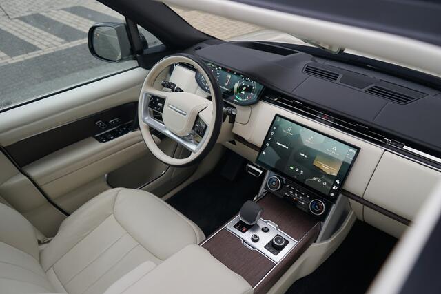 Land Rover RANGE ROVER 3.0 P440e Autobiography PHEV | Head-up display | Massage | Elektrische treeplanken |