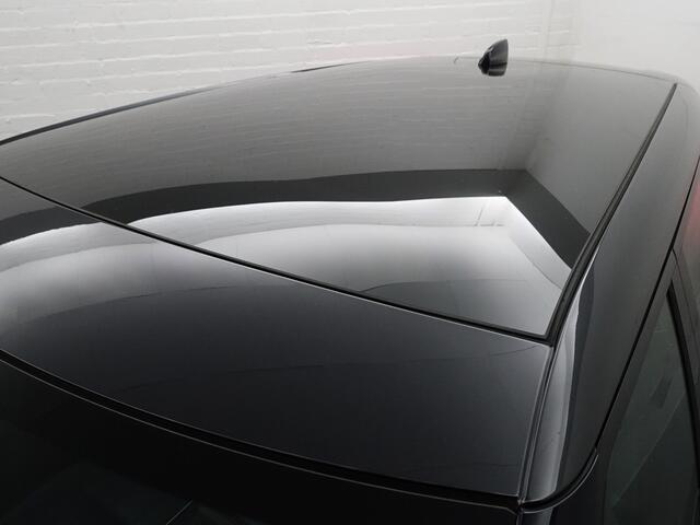 Land Rover RANGE ROVER EVOQUE 2.0 P200 AWD R-Dynamic HSE Aut- Design Two Tone Leder, Panoramadak, Xenon Led, Stuur/Stoelverwarming