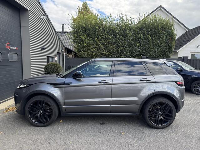 Land Rover RANGE ROVER EVOQUE 2.0 TD4 Autobiography Blackpack | Panoramadak | Lederen Bekleding | 20 inch Lichtmetalen Velgen |