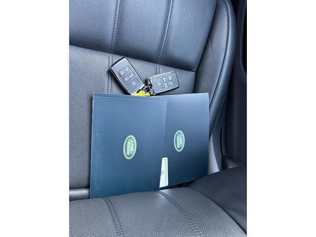 Land Rover RANGE ROVER EVOQUE 1.5 P300e AWD R-Dynamic S / Stoel en stuurverwarming / Apple Carplay/Android Auto / Airco / Cruise Control / Lederen Bekleding /