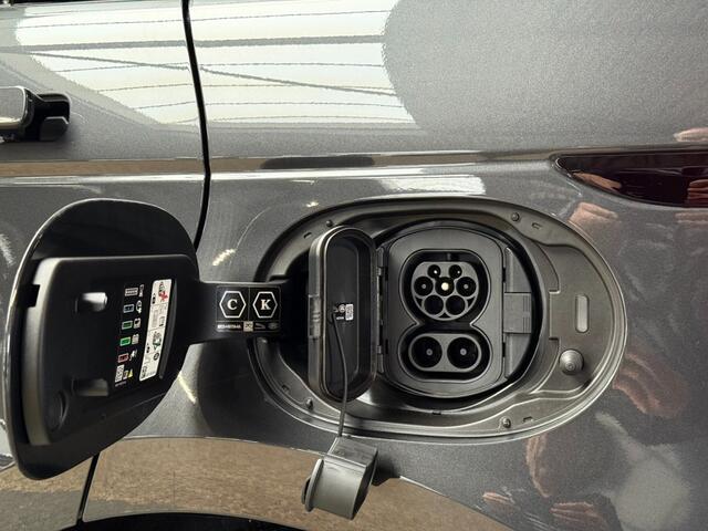 Land Rover RANGE ROVER EVOQUE P270e Dynamic SE Limited EditionBlack PackPanoramadak ACCMeridian SoundStoel+Stuurverwarming