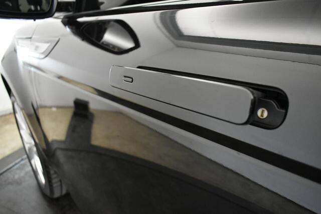 Land Rover RANGE ROVER EVOQUE 1.5 P300e AWD nw model EL aKlep Virtual Vol Leder Camera Keyless Stoel/Stuur Verw