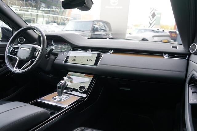 Land Rover RANGE ROVER EVOQUE P300e AWD SE | Trekhaak | Voorstoelen verwarmd | Panoramadak |