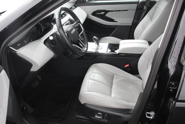 Land Rover RANGE ROVER EVOQUE 1.5 P300e AWD PHEV SE Signature Panoramadak Afneembare trekhaak Navigatie Parkeersensoren 360 Camera Cruise Control Elektrische verstelbare stoelen