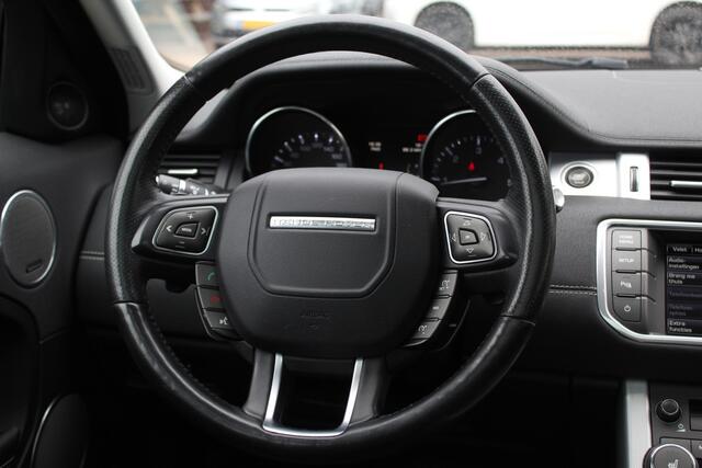 Land Rover RANGE ROVER EVOQUE 2.0 TD4 HSE / Panoramadak / Camera / Leder / Navigatie / 19'' / Stuur+Stoelverwarming / Getint glas / Cruise Control