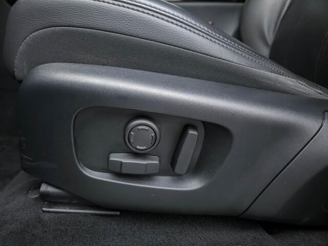 Land Rover RANGE ROVER EVOQUE 1.5 P300e AWD R-Dynamic S | Pano | 20"| Side | Camera |