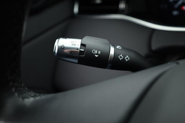 Land Rover RANGE ROVER EVOQUE 1.5 P300e AWD S | 360cam | Winter Pack | Adapt. Cruise | Dodehoekdet. | Leder