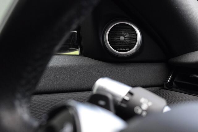 Land Rover RANGE ROVER EVOQUE 2.0 P250 AWD R-Dynamic S / Panoramadak/ leder/ Trekhaak/ 20 inch