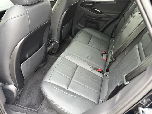 Land Rover RANGE ROVER EVOQUE P300e AWD R-Dynamic HSE ** Panodak ** Trekhaak ** Meridian Surround ** Ventilatie ** 20inch