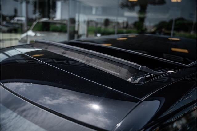 Land Rover RANGE ROVER EVOQUE P300e PHEV AWD Dynamic SE ** Panodak ** Black Design ** Facelift model!