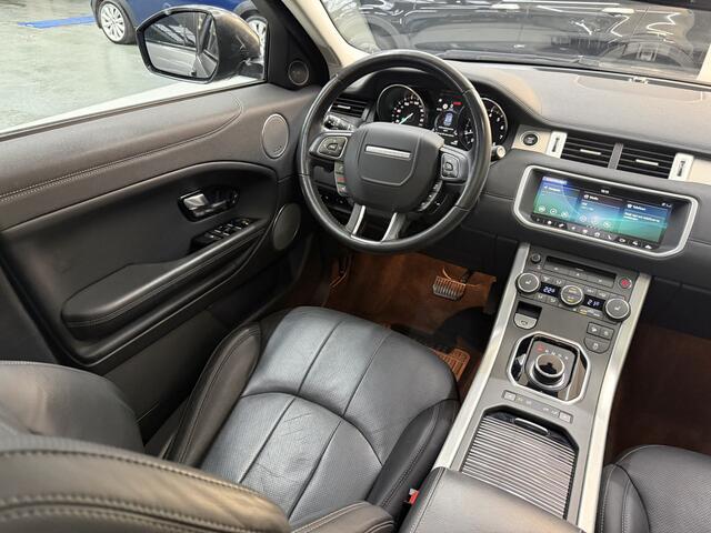 Land Rover RANGE ROVER EVOQUE 2.0 Si4 SE Dynamic, 240Pk, 2018, 1ste eigenaar, Dealer onderhouden, Apple carplay, Panoramadak, Stoelverwarming, Cruise control, Climate control, Stuurverwarming, Trekhaak afneembaar, 4 seizoenen banden,