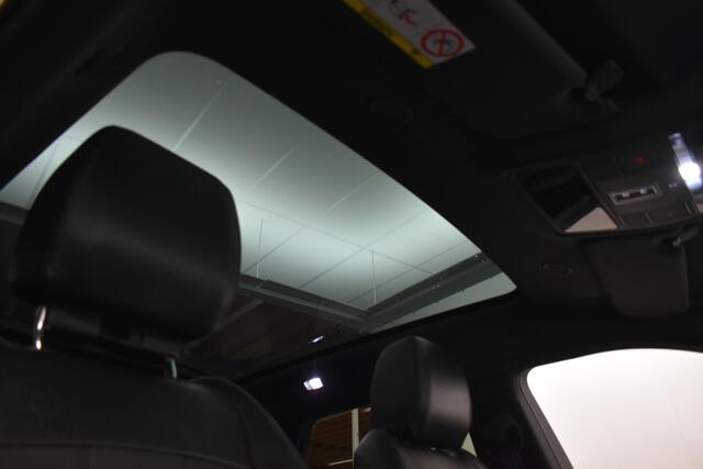 Land Rover RANGE ROVER EVOQUE 1.5 P300e AWD R-Dynamic SE SOH 95% Pano Meridian El-stoel + A-klep