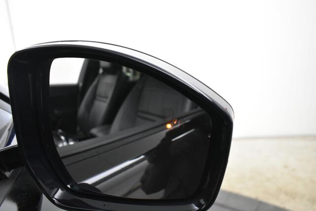 Land Rover RANGE ROVER EVOQUE 1.5 P300e AWD R-Dynamic SE SOH 95% Pano Meridian El-stoel + A-klep