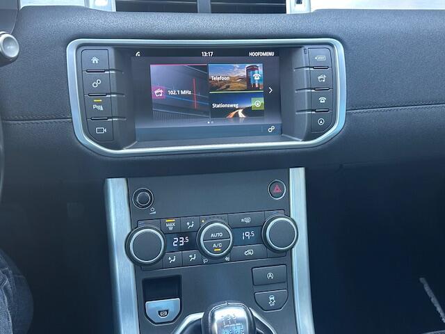 Land Rover RANGE ROVER EVOQUE 2.0 eD4 Urban Series Pure / Panoramadak / 20inch velgen / Camera