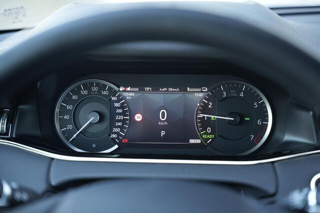 Land Rover RANGE ROVER EVOQUE 1.5 P300e AWD R-Dynamic SE Panoramadak Meridian Adapt. Cruise Matrix LED Leer