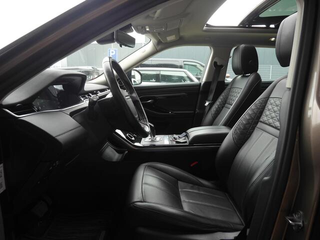Land Rover RANGE ROVER EVOQUE 1.5 P300e AWD Autobiography | Panoramadak | Elektrisch verstelbare stoelen | Stoel en stuurverwarming | Elektrisch te openen kofferbak | Head up display | Keyless entry en start | Trekhaak