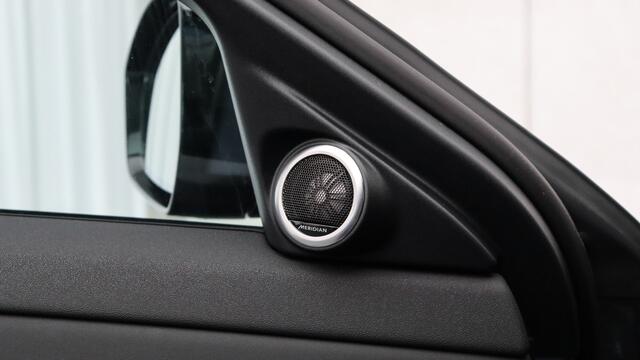 Land Rover RANGE ROVER EVOQUE P270e PHEV AWD Dynamic SE | Meridian | Panoramadak | Cold Climate Pack | Black Exterior Pack