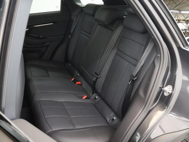 Land Rover RANGE ROVER EVOQUE 1.5 P270e PHEV AWD SE Dynamic Edition | Panoramadak | Virtual Cockpit | Lederen Interieur | Navigatie | 360 Camera | DAB | Stoel/stuurverwarming | Adaptieve Cruise Control | Ele. verstelbare stoelen + Geheugen | Meridian Audio | Ele.kofferdeksel | Trekhaa