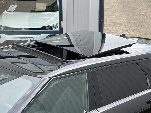 Land Rover RANGE ROVER EVOQUE 1.5 P270e PHEV AWD SE Dynamic Edition | Pano-schuifdak/Blackpack/360°cam/Meridian/Coldclimate