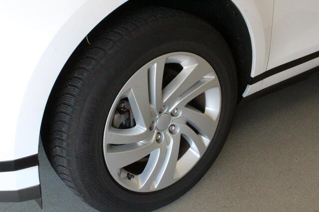 Land Rover RANGE ROVER EVOQUE 1.5 P300e AWD R-Dynamic S | BJ: 2023! | DAB | NL-AUTO+N.A.P! | CLIMA | 18'LMV | LED | CAMERA | NAVIGATIE |