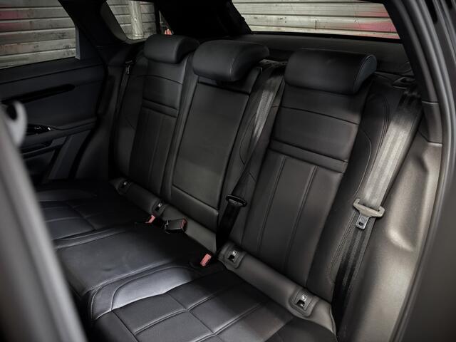Land Rover RANGE ROVER EVOQUE P300e Hybrid S | New Model | Pano | Stoelverwarming | Rij assistent | Ambienteverlichting |