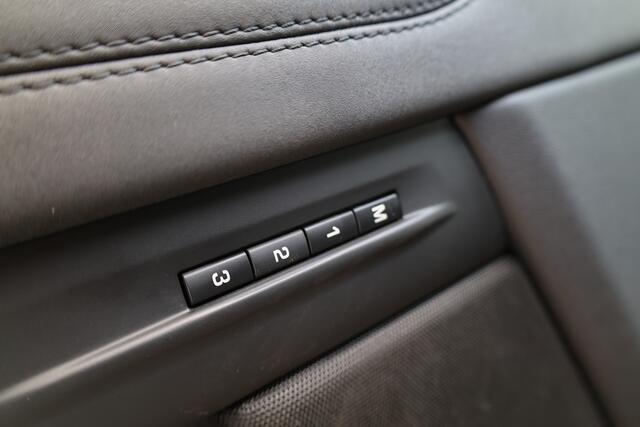 Land Rover RANGE ROVER EVOQUE 1.5 P300e AWD R-Dynamic SE | BTW | ACC | STOEL+STUURVERWARMING | MEMORY | MERIDIAN |