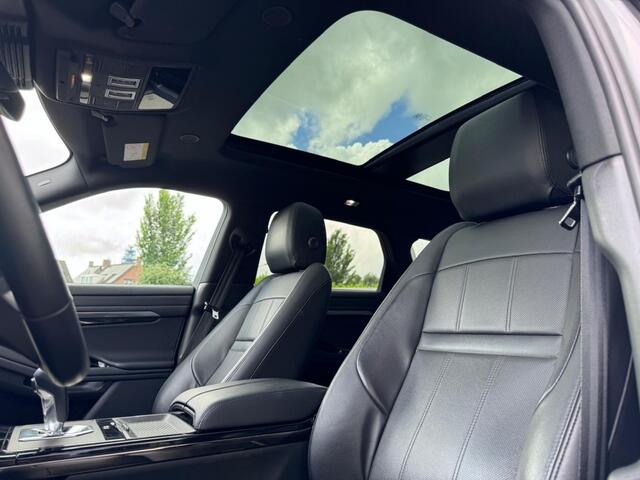 Land Rover RANGE ROVER EVOQUE 1.5 P300E S AWD R-Design Panoramadak Camera Stoelverwarming Carplay Meridian