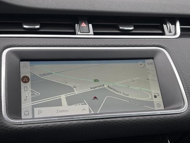 Land Rover RANGE ROVER EVOQUE 1.5 P300e AWD S | Plug-in Hybrid (PHEV) | Trekhaak | 360 Graden Camera | Head-up Display | Meridian Audio | Cruise Control Adaptief | Dodehoekdetectie | Stoelverwarming | Lederen Bekleding | Navigatie Pivi Pro | Apple Carplay | Android Auto