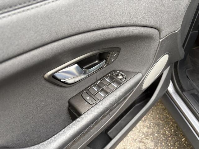 Land Rover RANGE ROVER EVOQUE 2.0 eD4 Urban Series SE / LEER / NAVI / PANORAMADAK / CRUISE / 131dkm! NAP!
