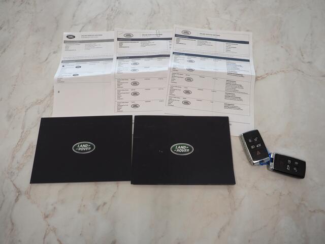 Land Rover RANGE ROVER EVOQUE 1.5 P300e AWD SE | Panoramadak | Leder | Trekhaak | 360 | Memory | Keyless | Virtual | Dodehoek | Carplay