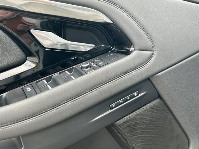 Land Rover RANGE ROVER EVOQUE P300e 309pk AWD R-Dynamic SE | Head-up Display | Stoelverwarming | Panoramadak |