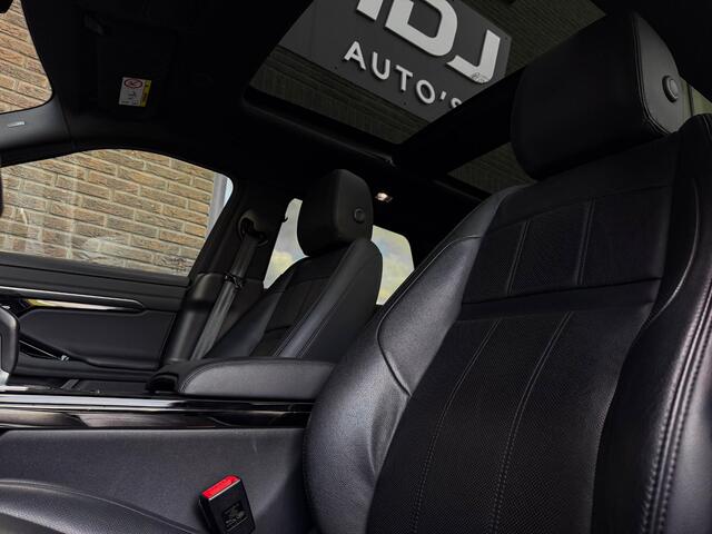Land Rover RANGE ROVER EVOQUE 1.5 P300e AWD R-Dynamic SE | Pano | 20"| Topv. |Meridian | Memo | Verw. Stuur |