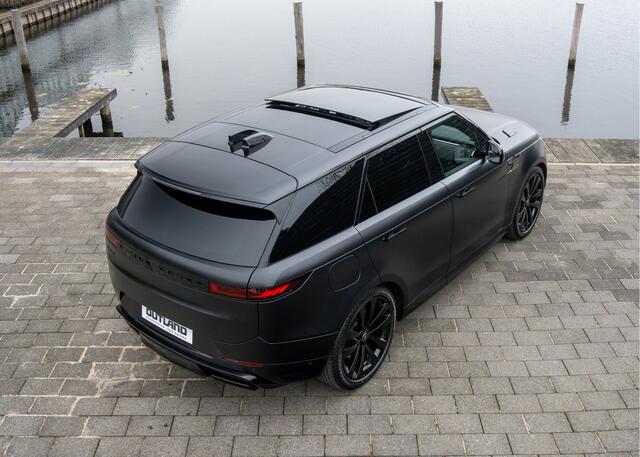 Land Rover RANGE ROVER SPORT P550e Autobiography | VERWACHT | Full Options | Santorini Black Satin - Stealth PPF | 23" inch | Trekhaak | Standkachel |
