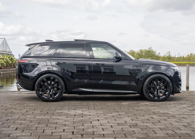 Land Rover RANGE ROVER SPORT P550e Autobiography | Full Option | Full Black | 23" inch | Trekhaak | Standkachel |