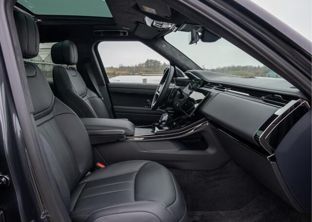 Land Rover RANGE ROVER SPORT P550e Autobiography | Full Option | Full Black | 23" inch | Trekhaak | Standkachel |