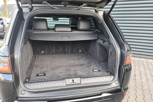 Land Rover RANGE ROVER SPORT 3.0 TDV6 HSE Dynamic Black Pack - Meridian -