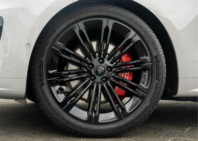 Land Rover RANGE ROVER SPORT P550e Autobiography | Nieuw Model 2026 | Enhanced Black Pack | Rode remklauwen | 23" inch | Trekhaak | Standkachel |