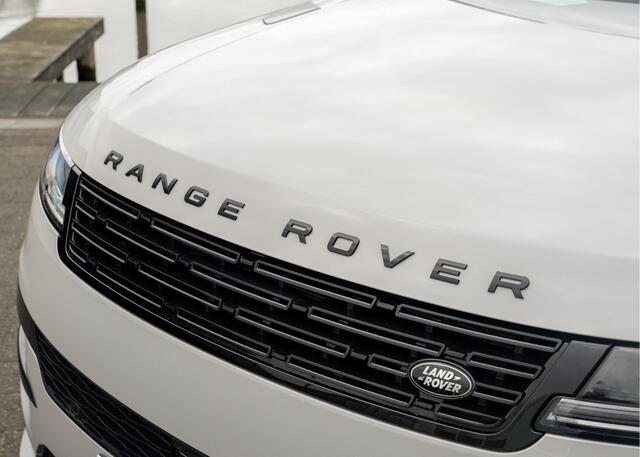 Land Rover RANGE ROVER SPORT P550e Autobiography | Nieuw Model 2026 | Enhanced Black Pack | Rode remklauwen | 23" inch | Trekhaak | Standkachel |
