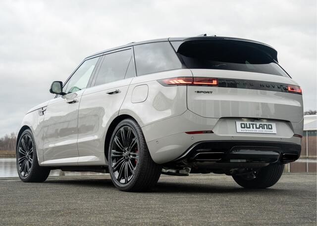 Land Rover RANGE ROVER SPORT P550e Autobiography | Nieuw Model 2026 | Enhanced Black Pack | Rode remklauwen | 23" inch | Trekhaak | Standkachel |